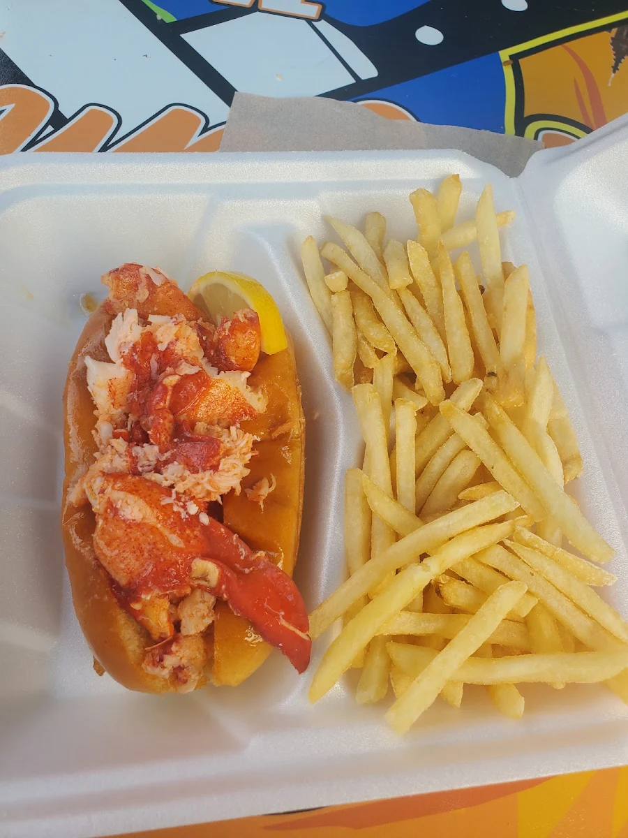 Lobster Roll Connecticut Style
