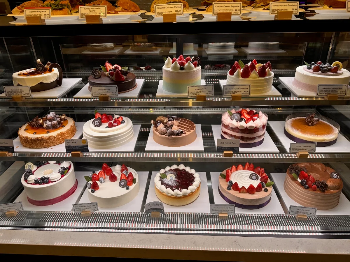 Soft Cream Cakes and Pastries