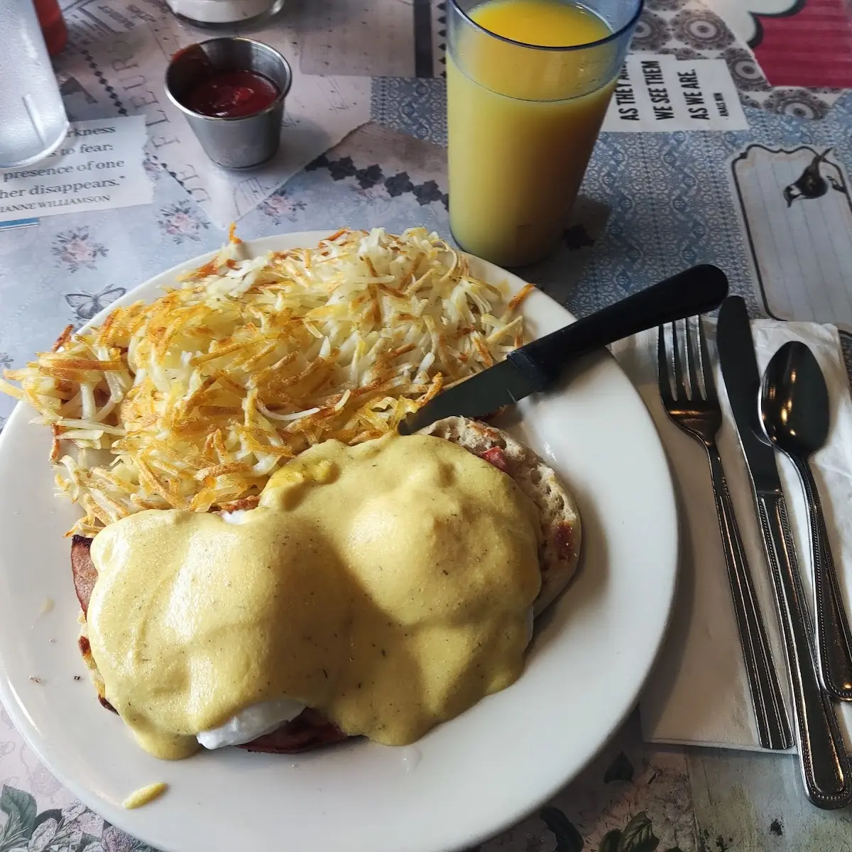 Eggs Benedict with Ham