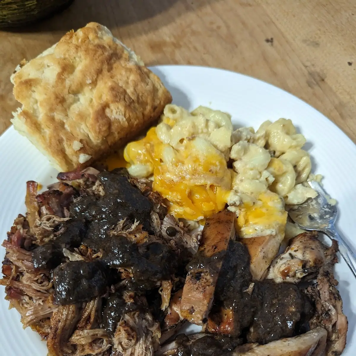Pulled Pork Chicken and Mac & Cheese