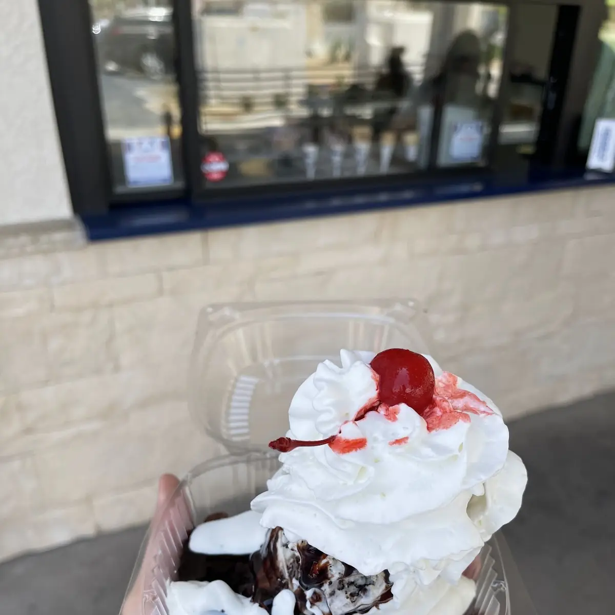 Hot Fudge Brownie Sundae