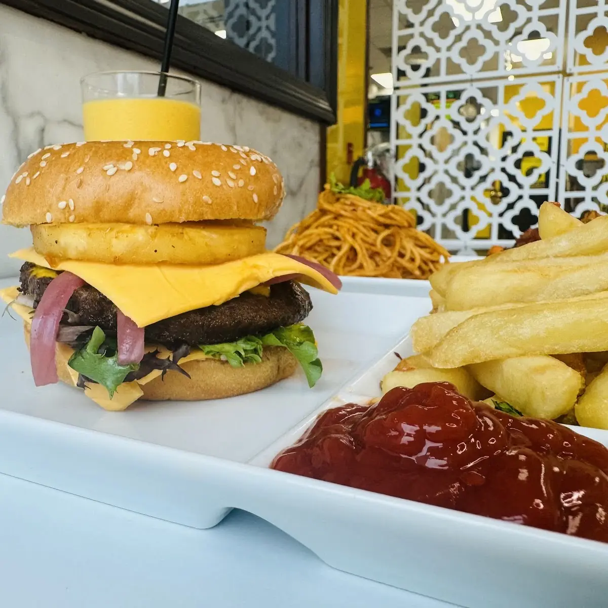 Somali Burger a La Carte