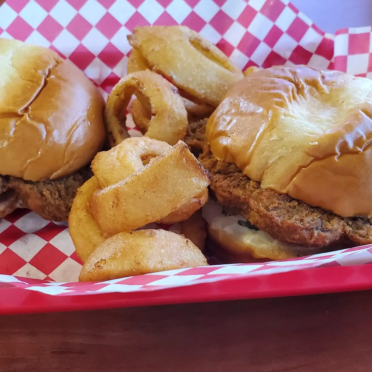 Chuckwagon with Onion Rings