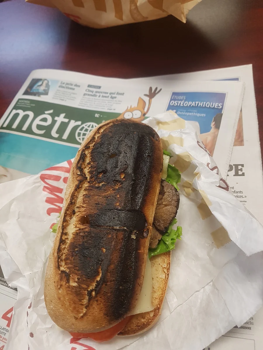 Sandwich les Irrésistibles Au Steak