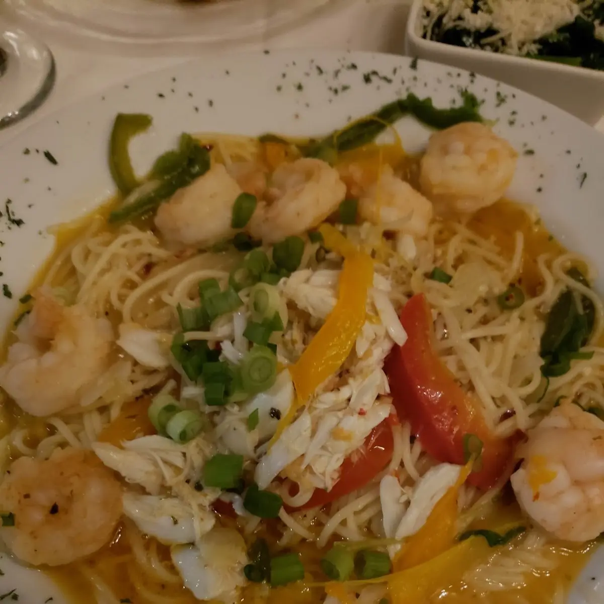 Spicy Garlic Seafood Pasta