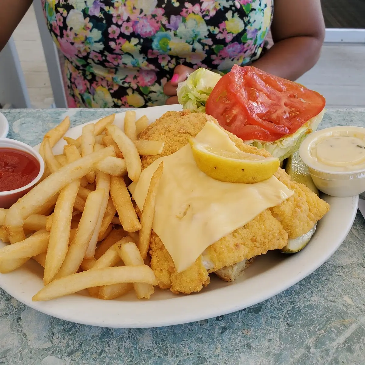 Fish Sandwich Deluxe