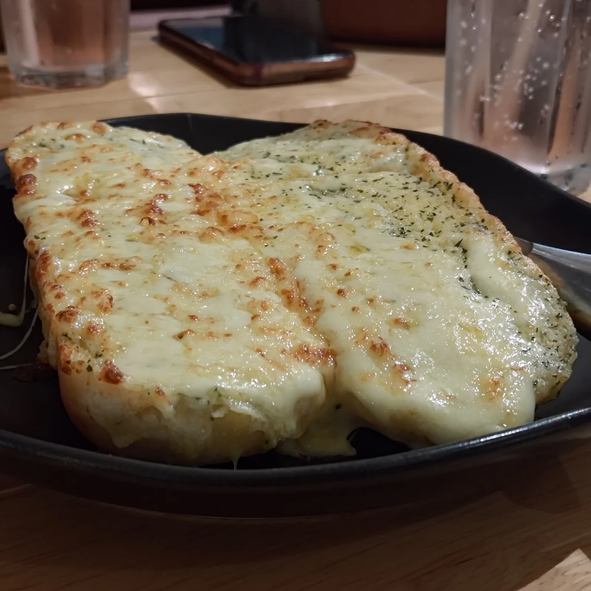 Cheesy Garlic Bread, RASHAYS - Greenhills