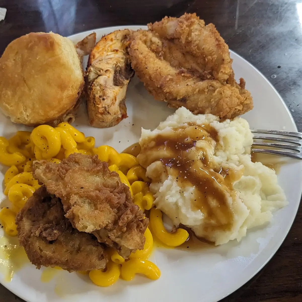Chicken Mac & Cheese Fried Green Tomatoes Mashed Potatoes Biscuit