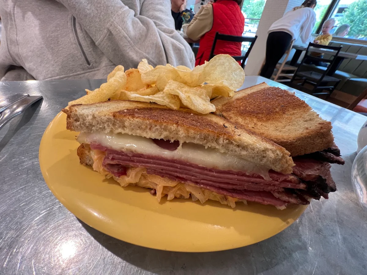 Pastrami Reuben