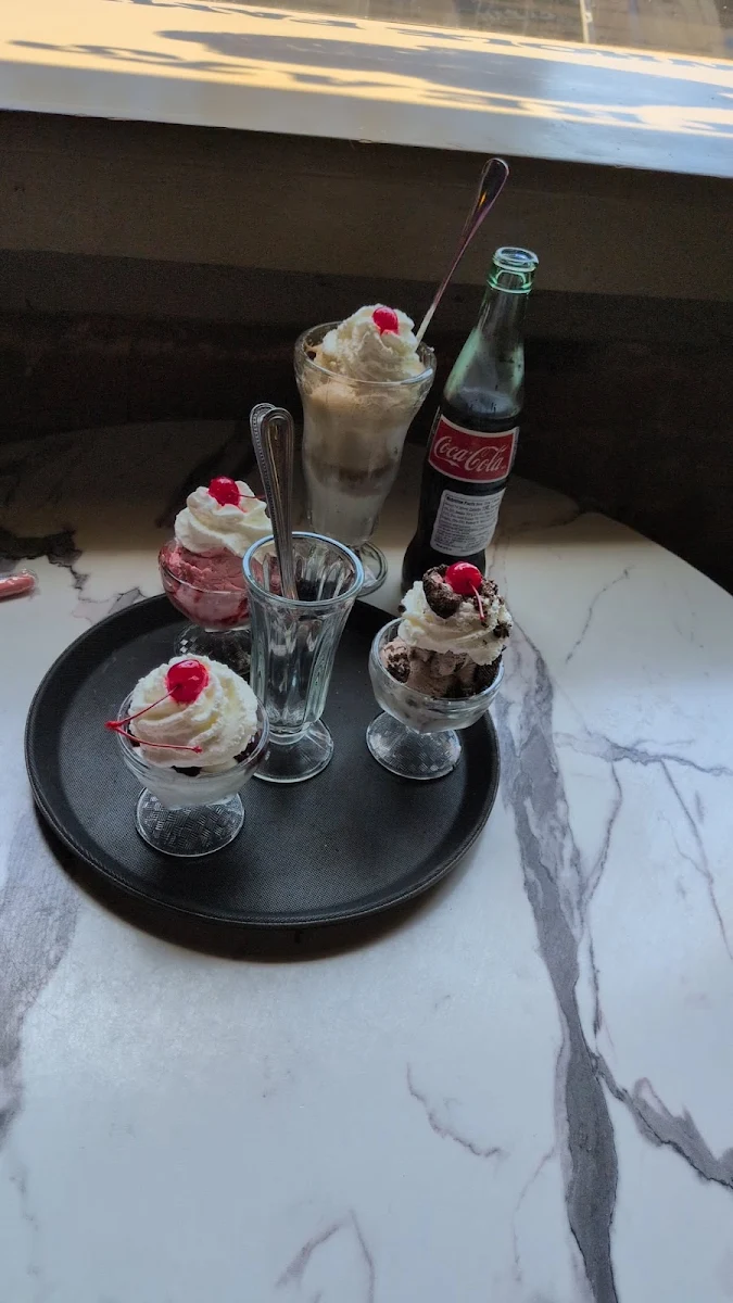 Mini Sundae Flight