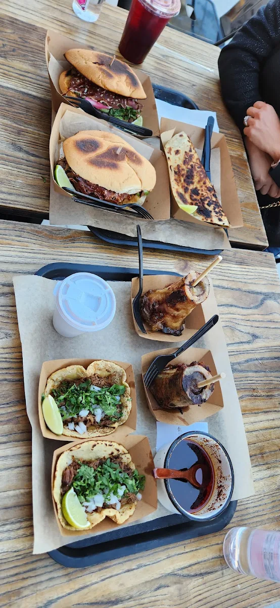 Tuetano Tacos