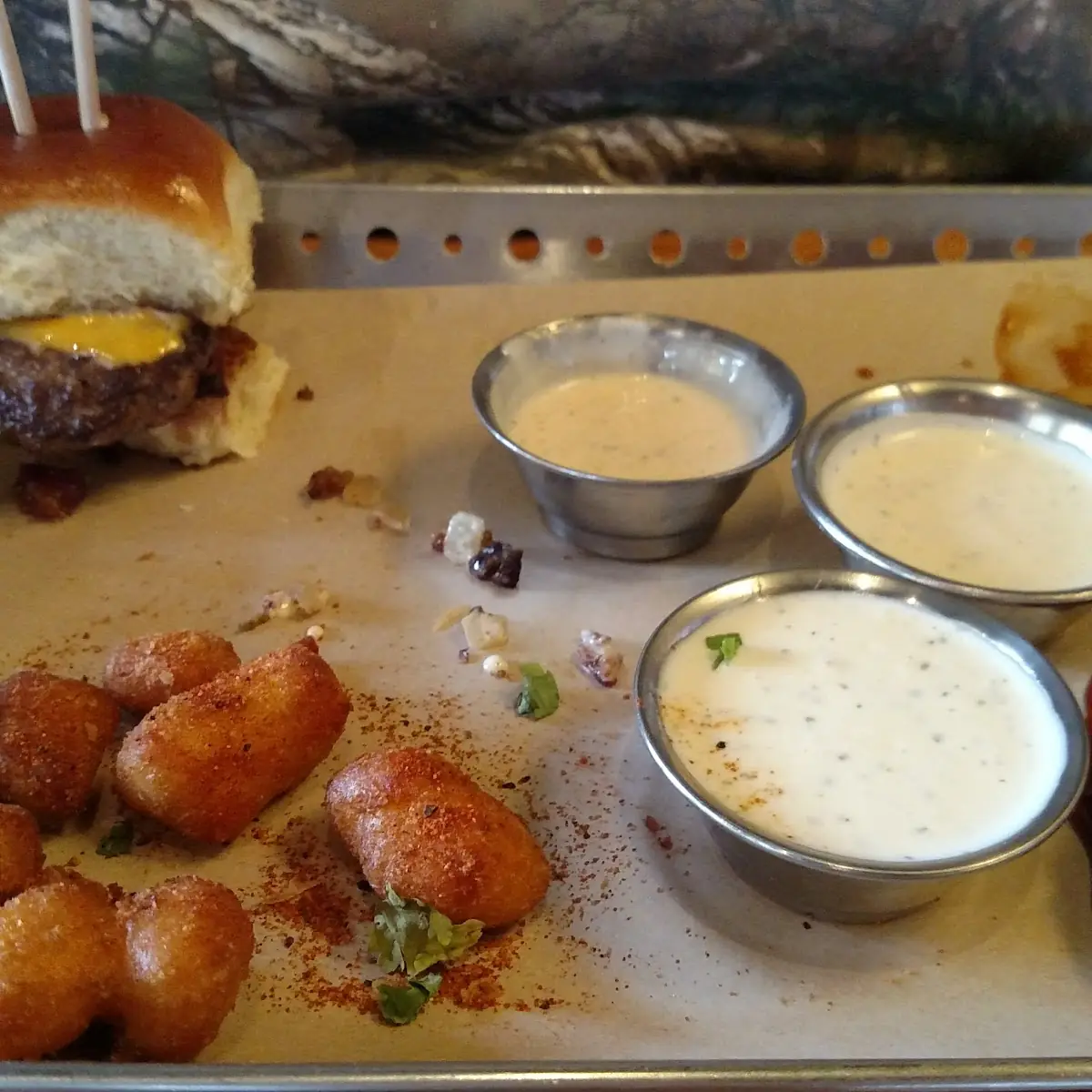 Sliders Cheddar Bites and Boneless Wings