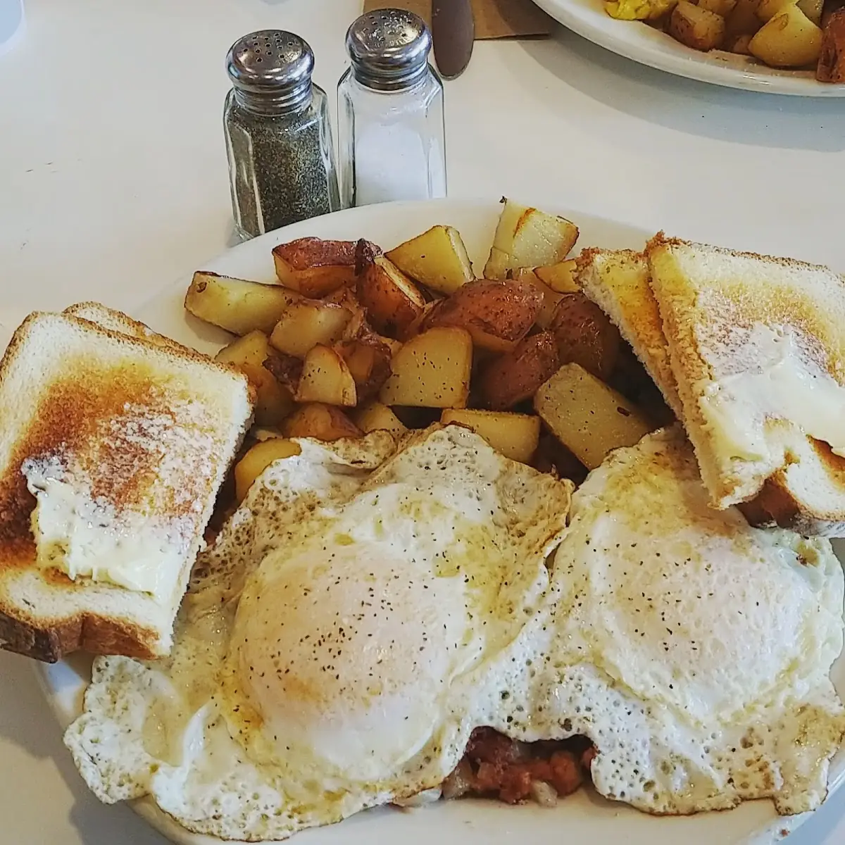 T's Big Breakfast