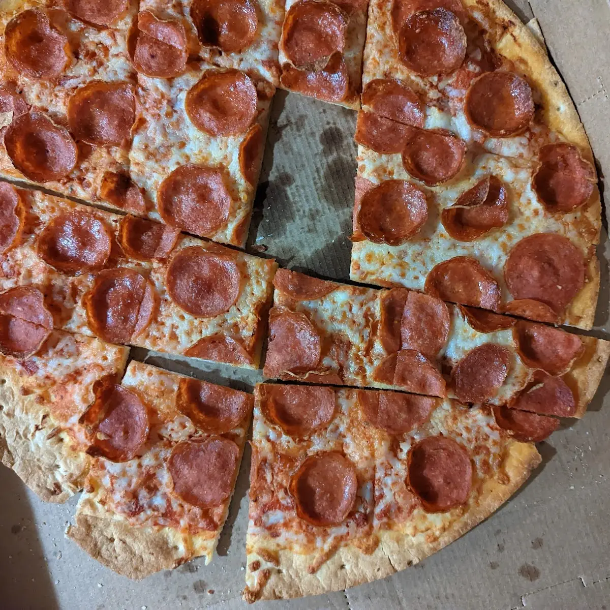 Thin Pepperoni Pizza