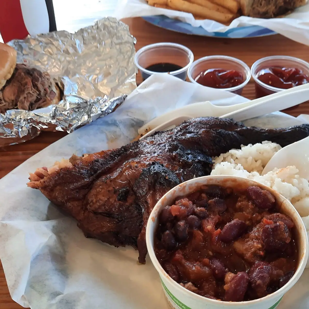 1 4 Chicken Platter w Chili & White Rice