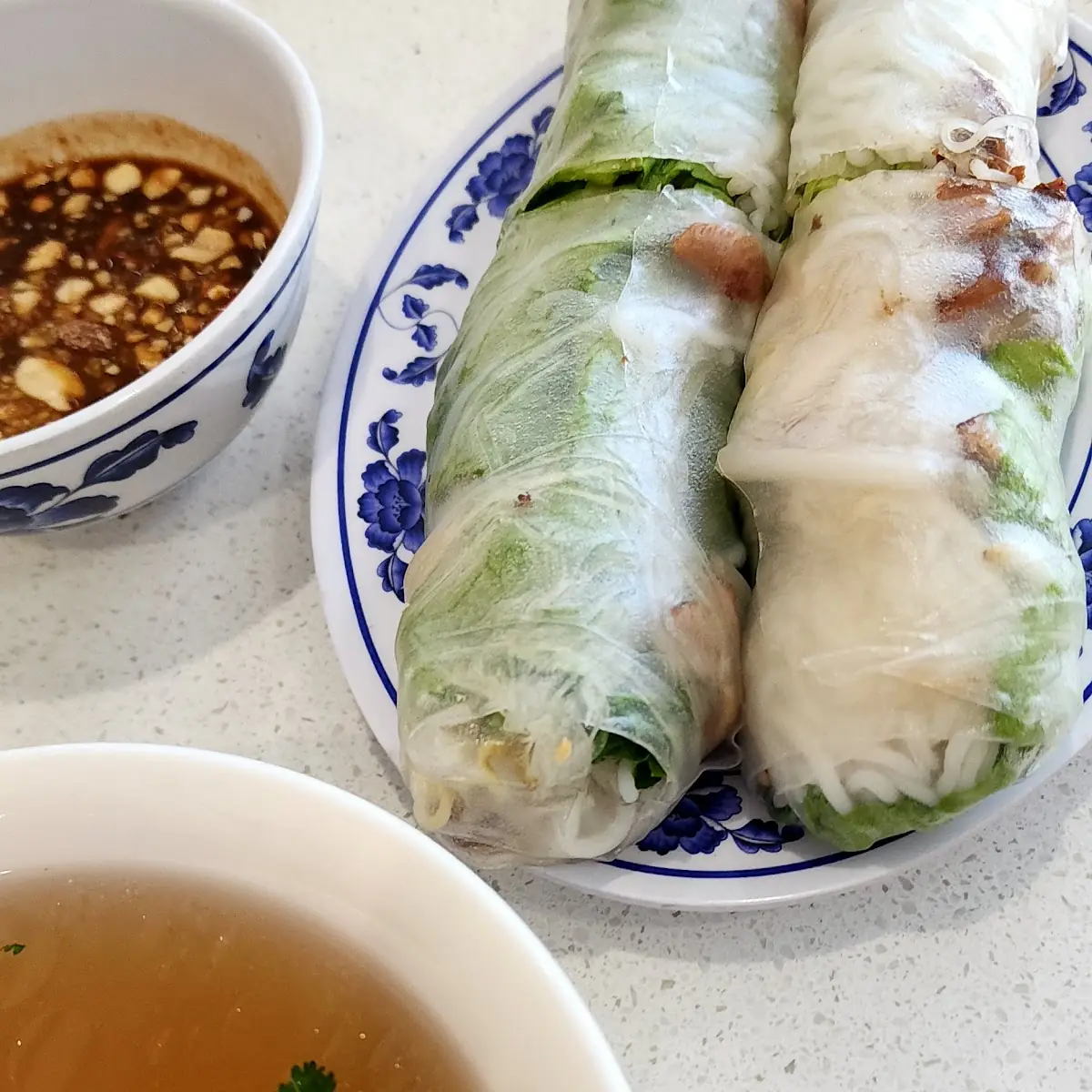 Fresh Shrimp Summer Rolls with Sauce