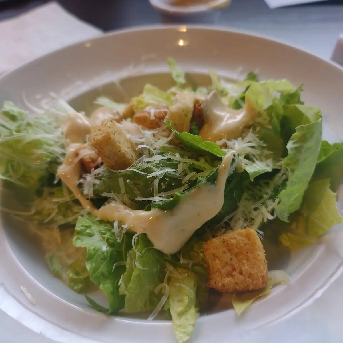 Entrée Chicken Raspberry Pecan Spring Salad