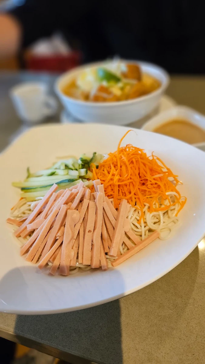 Cold Noodle with Sesame Sauce, Water Drop Teahouse