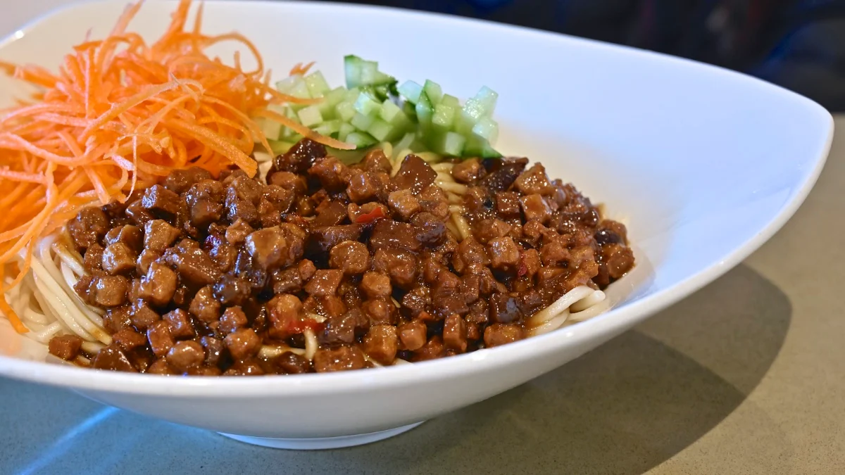 Noodle with Bean Sauce, Water Drop Teahouse