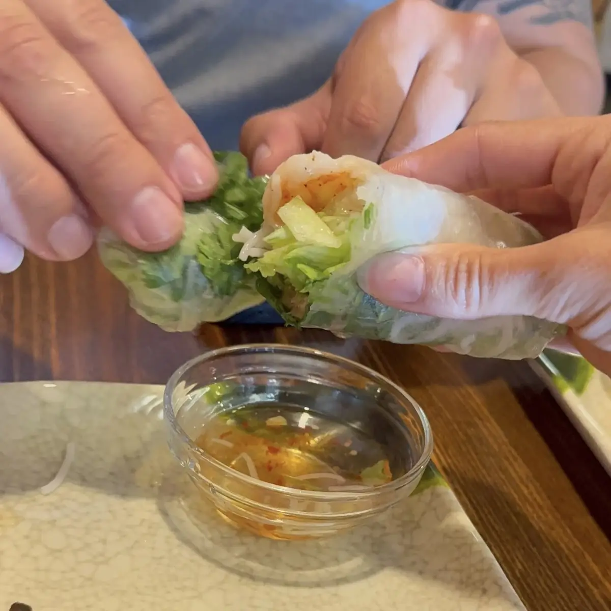 Vietnamese Rice Paper Spring Roll Goi Coun 2 pcs