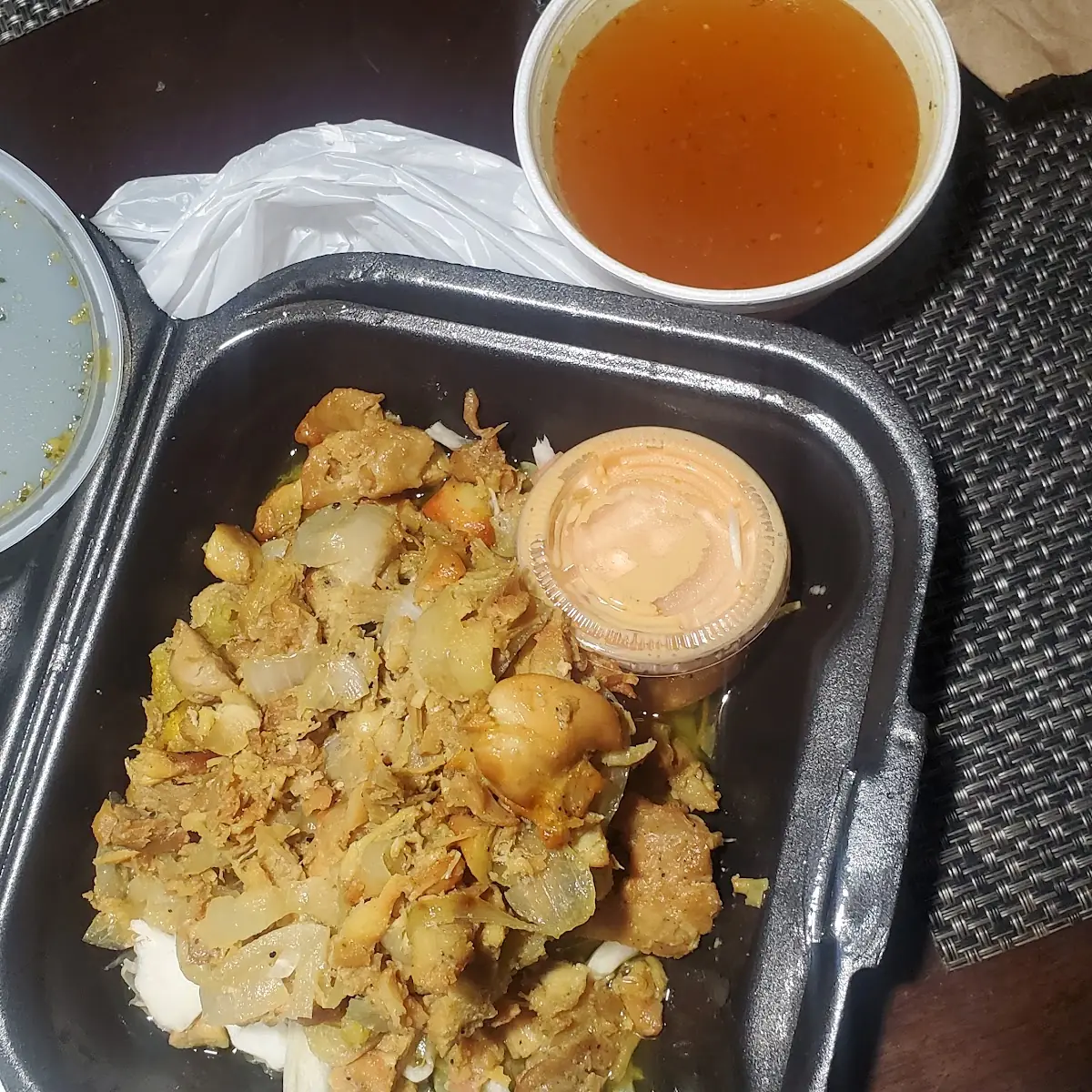 Mofongo Relleno de Pollo Al Ajillo