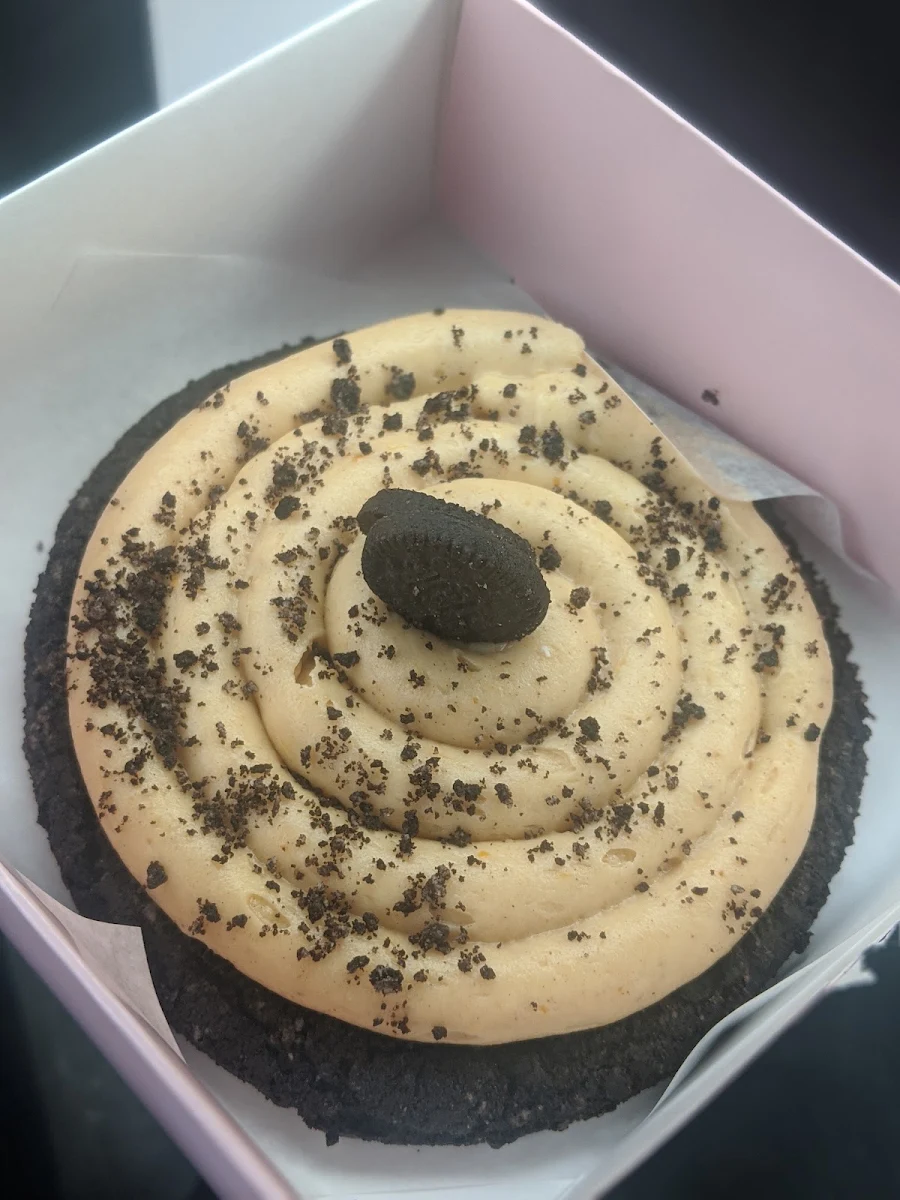 Pumpkin Oreo Cookie