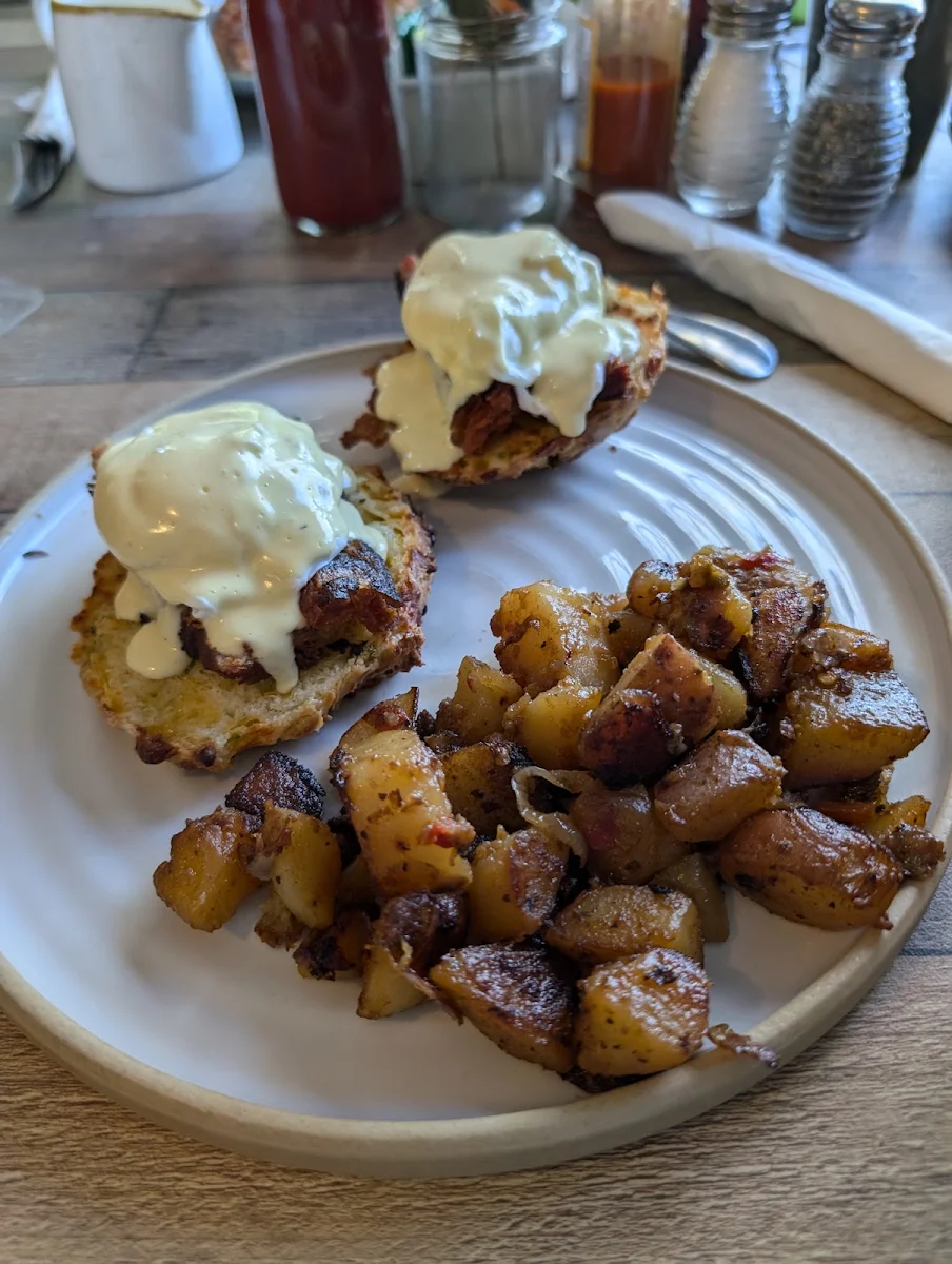 Eggs Benedict