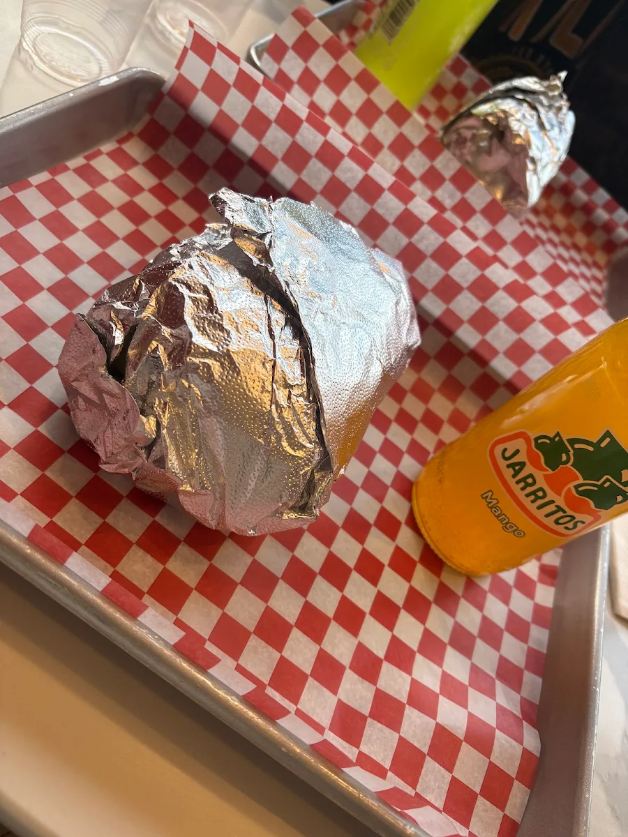 Food & drink, Calient-Eh Gril Mexicain