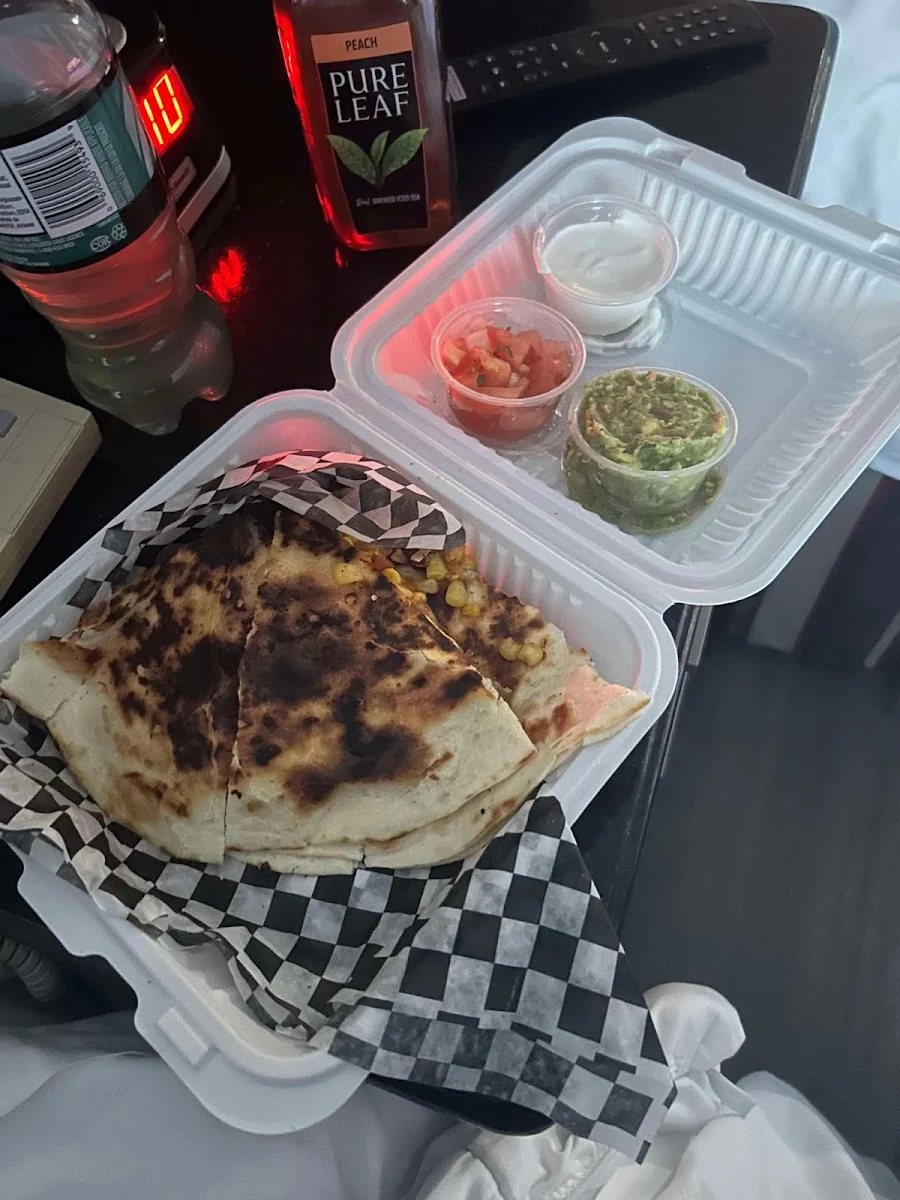 Food & drink, Calient-Eh Gril Mexicain