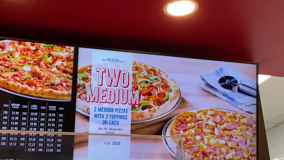 Vibe, Domino's Pizza