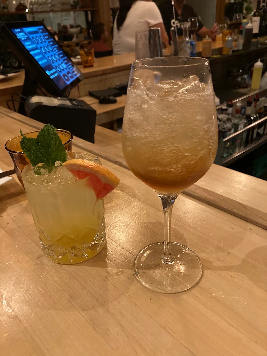 Food & drink, Le Esmond