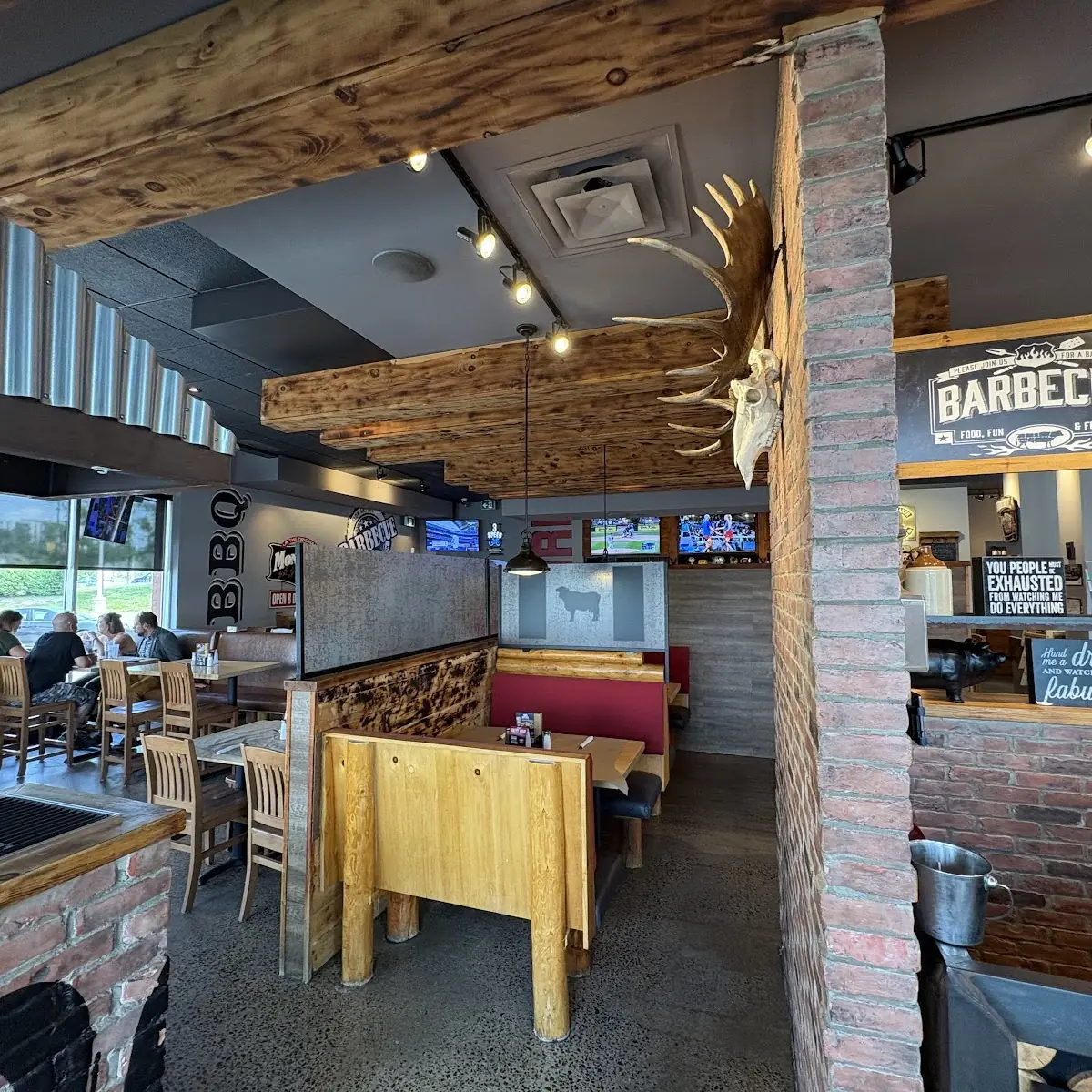 Vibe, Montana’s BBQ & Bar