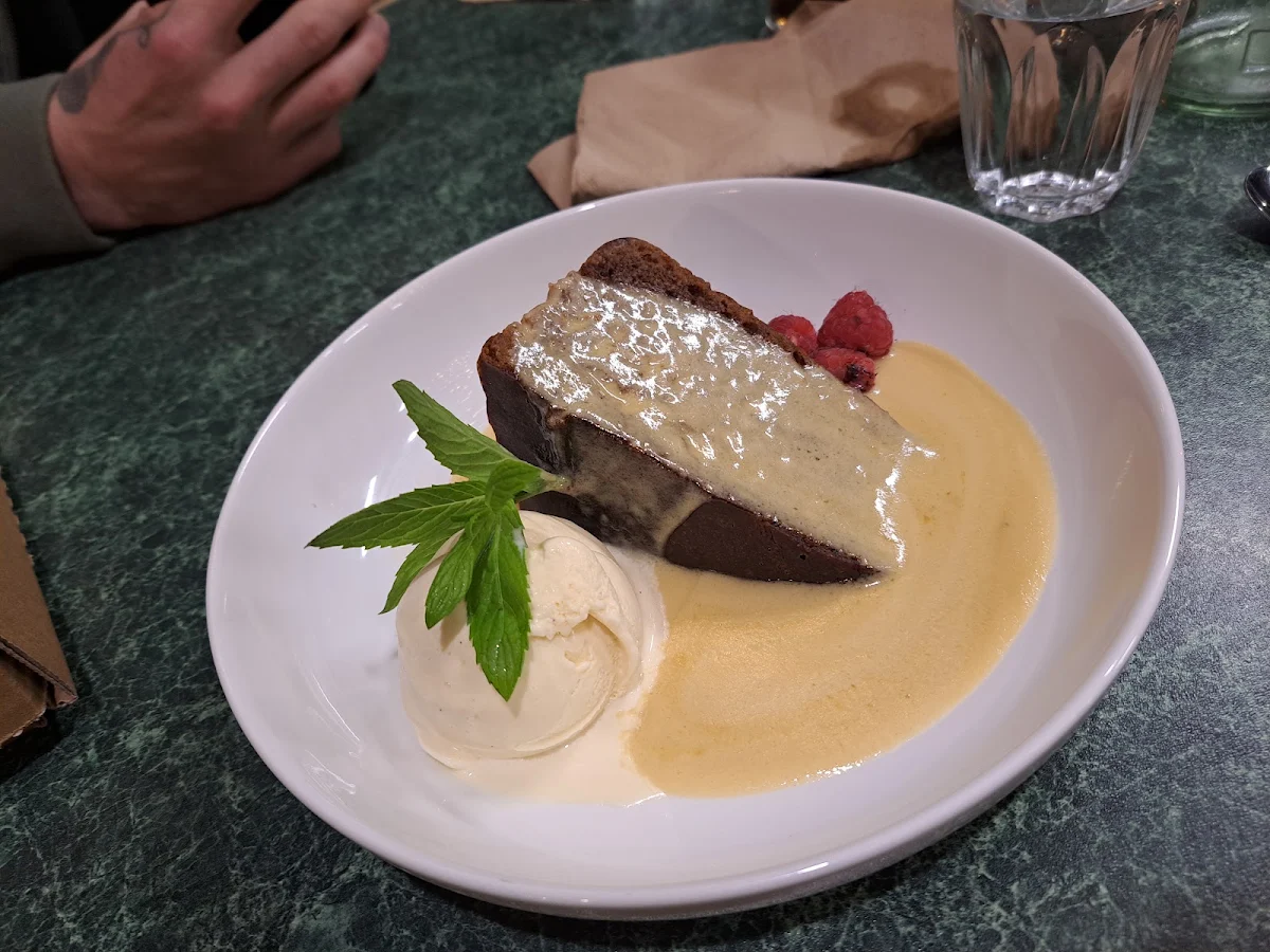 Food & drink, Ronni's Restaurant