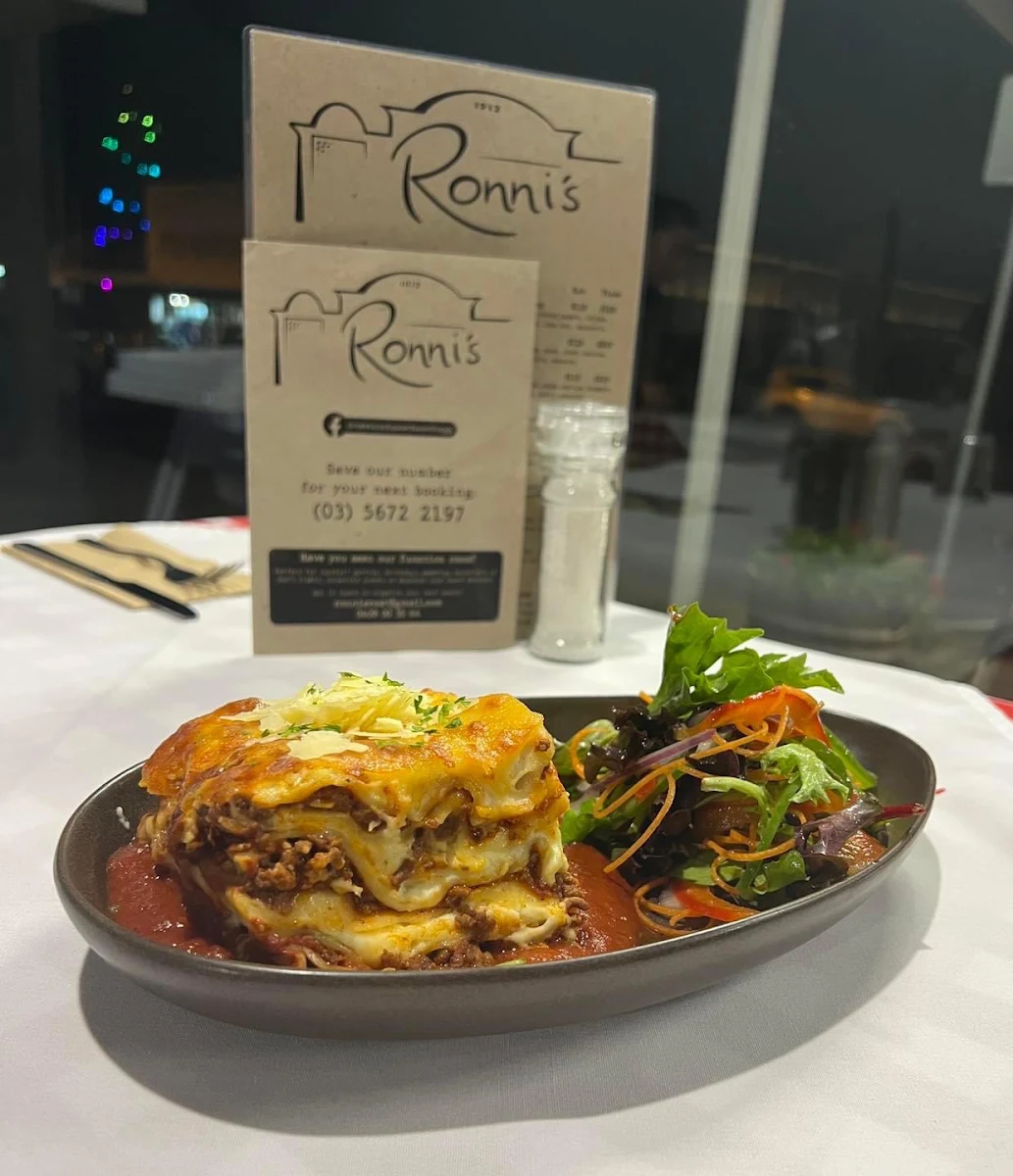 Food & drink, Ronni's Restaurant