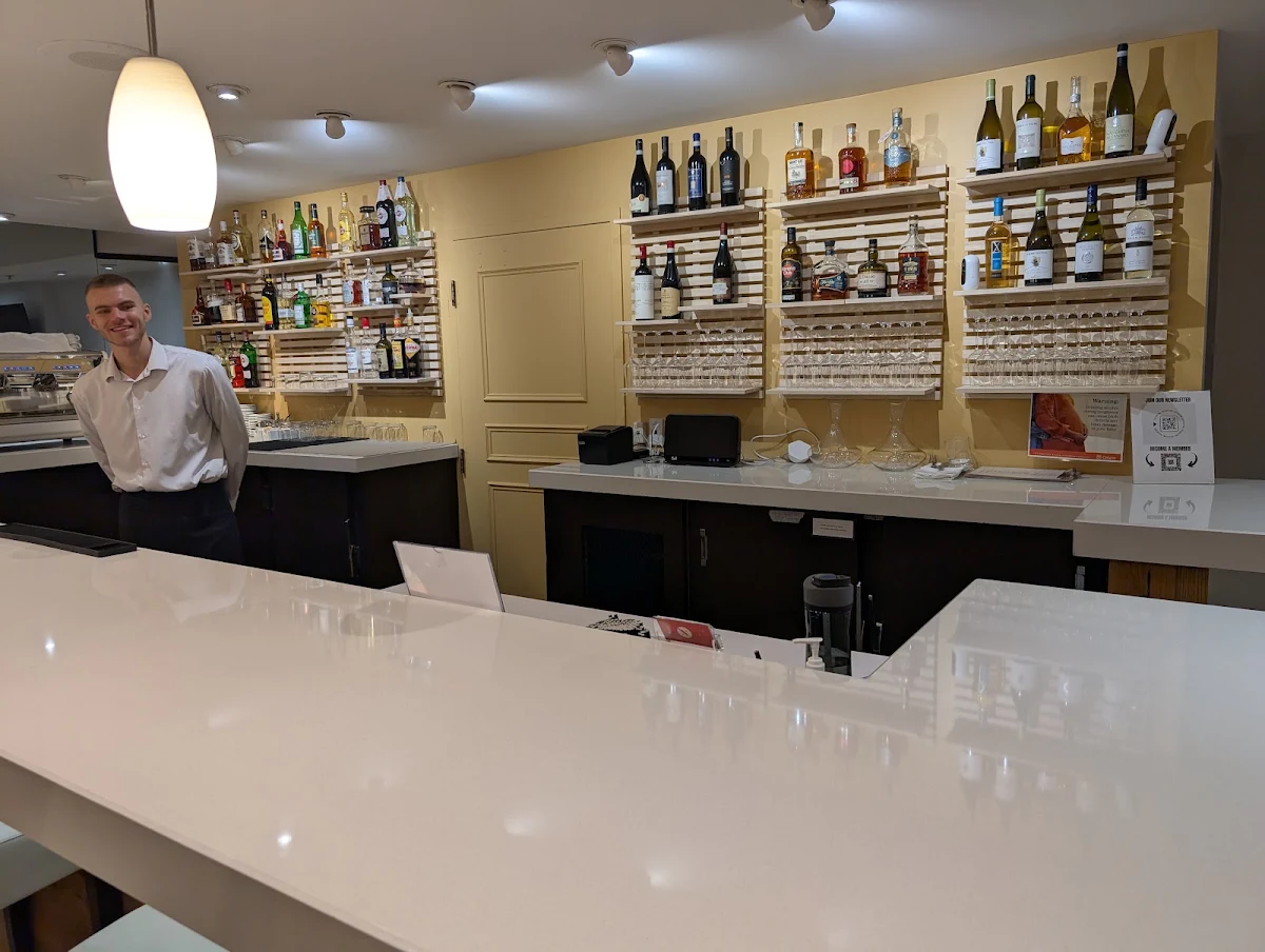 Vibe, Boccaccio - Italian Restaurant