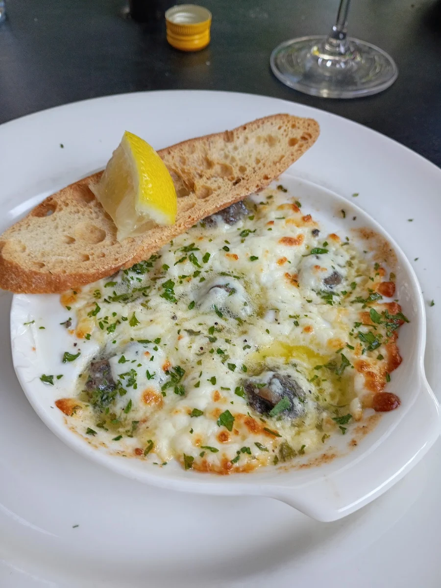Food & drink, Restaurant Feliciano Apportez Votre Vin BYOB