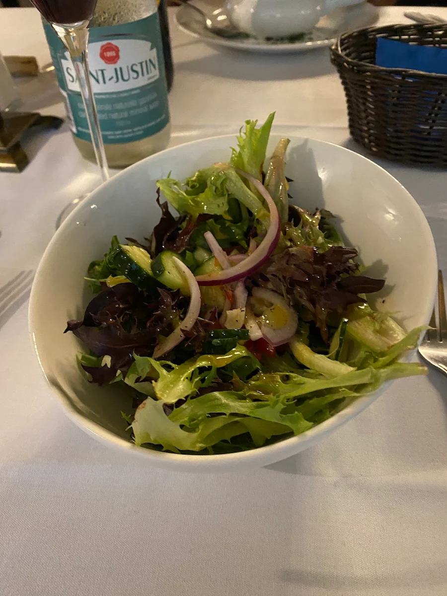 Food & drink, Restaurant Feliciano Apportez Votre Vin BYOB