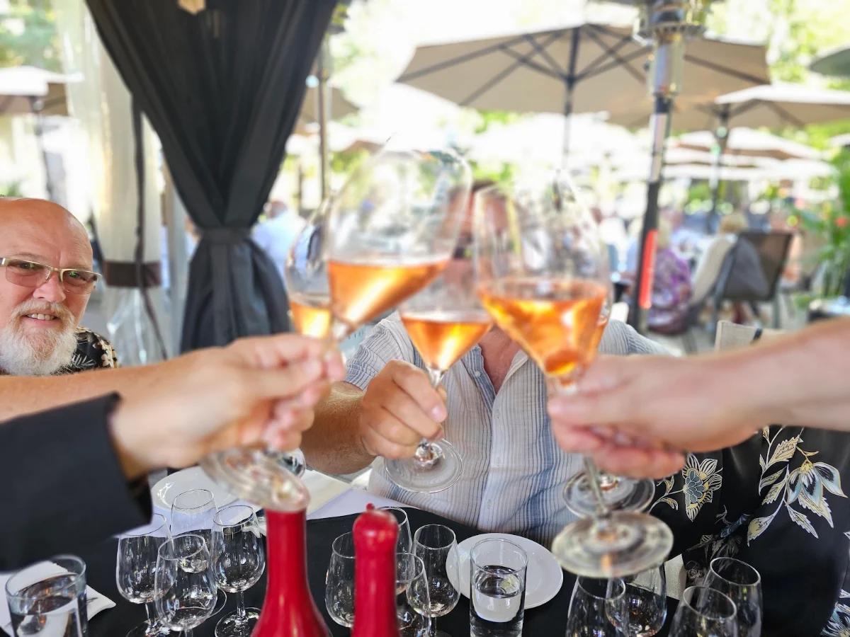 Food & drink, Restaurant Feliciano Apportez Votre Vin BYOB