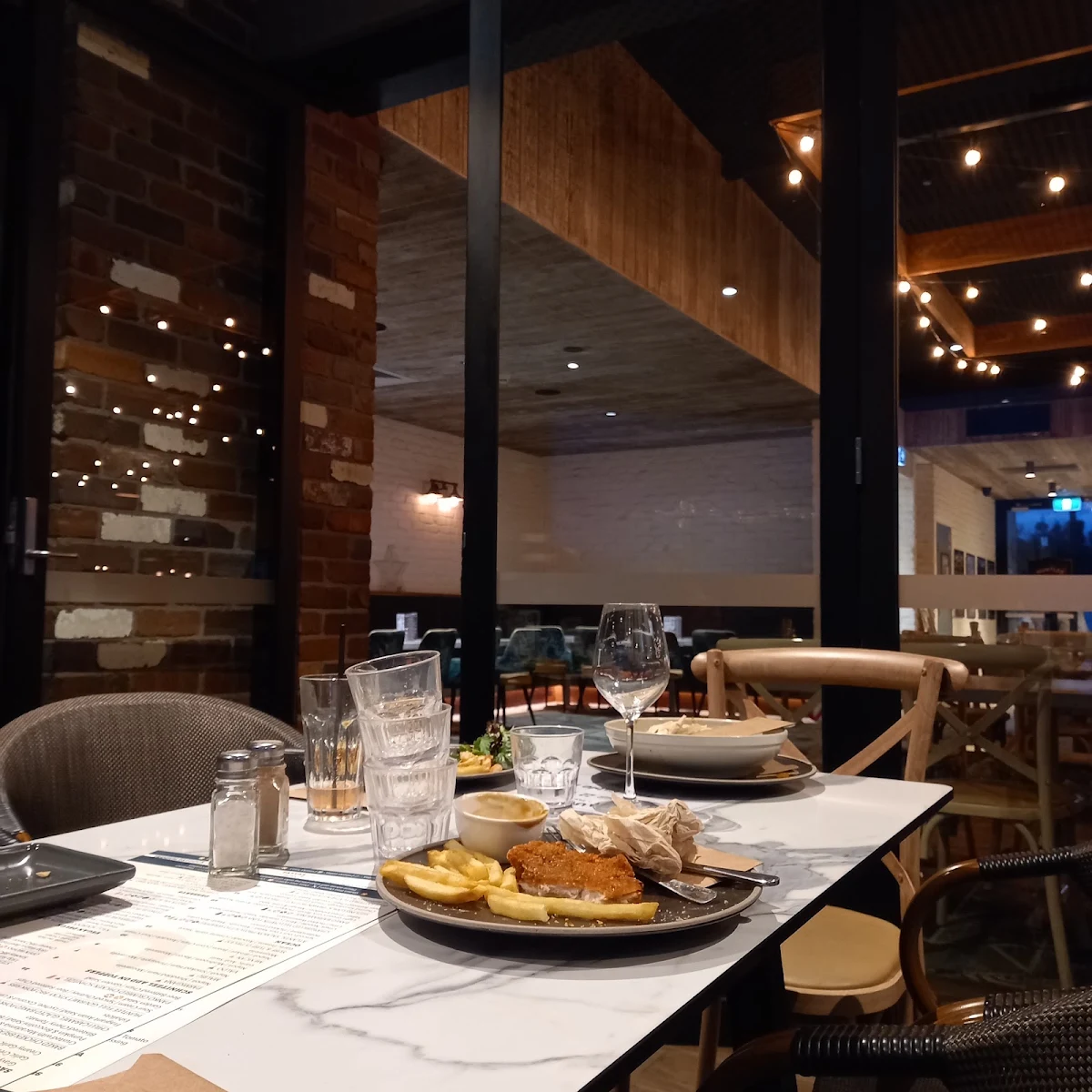 Food & drink, Huntlee Tavern