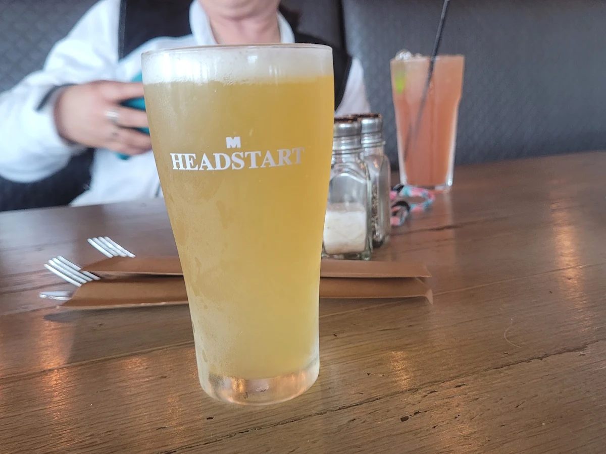 Food & drink, Huntlee Tavern