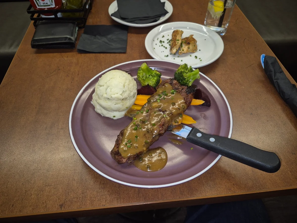 Food & drink, Casual Pickering
