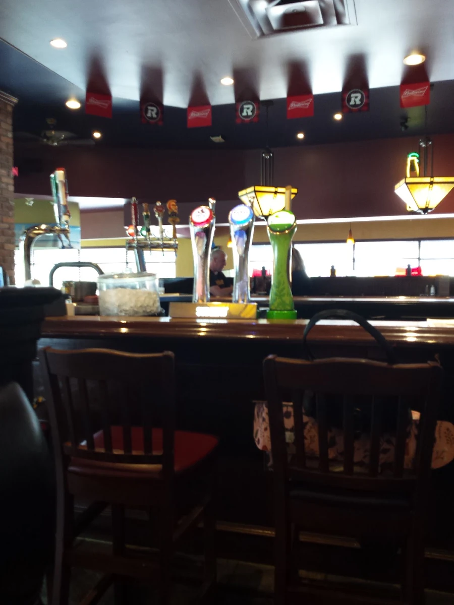 Vibe, Kelseys Original Roadhouse