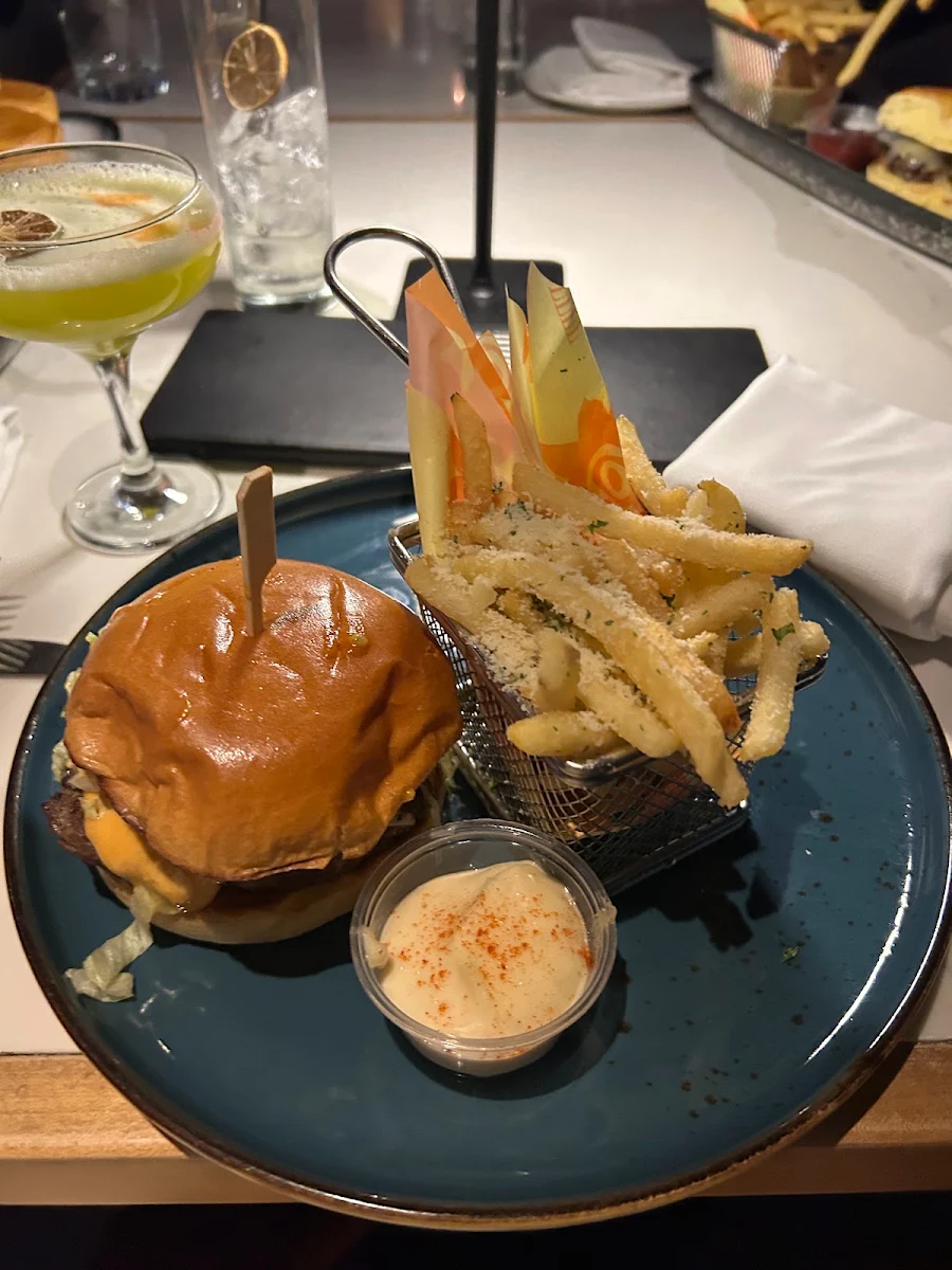 Food & drink, Lavelle