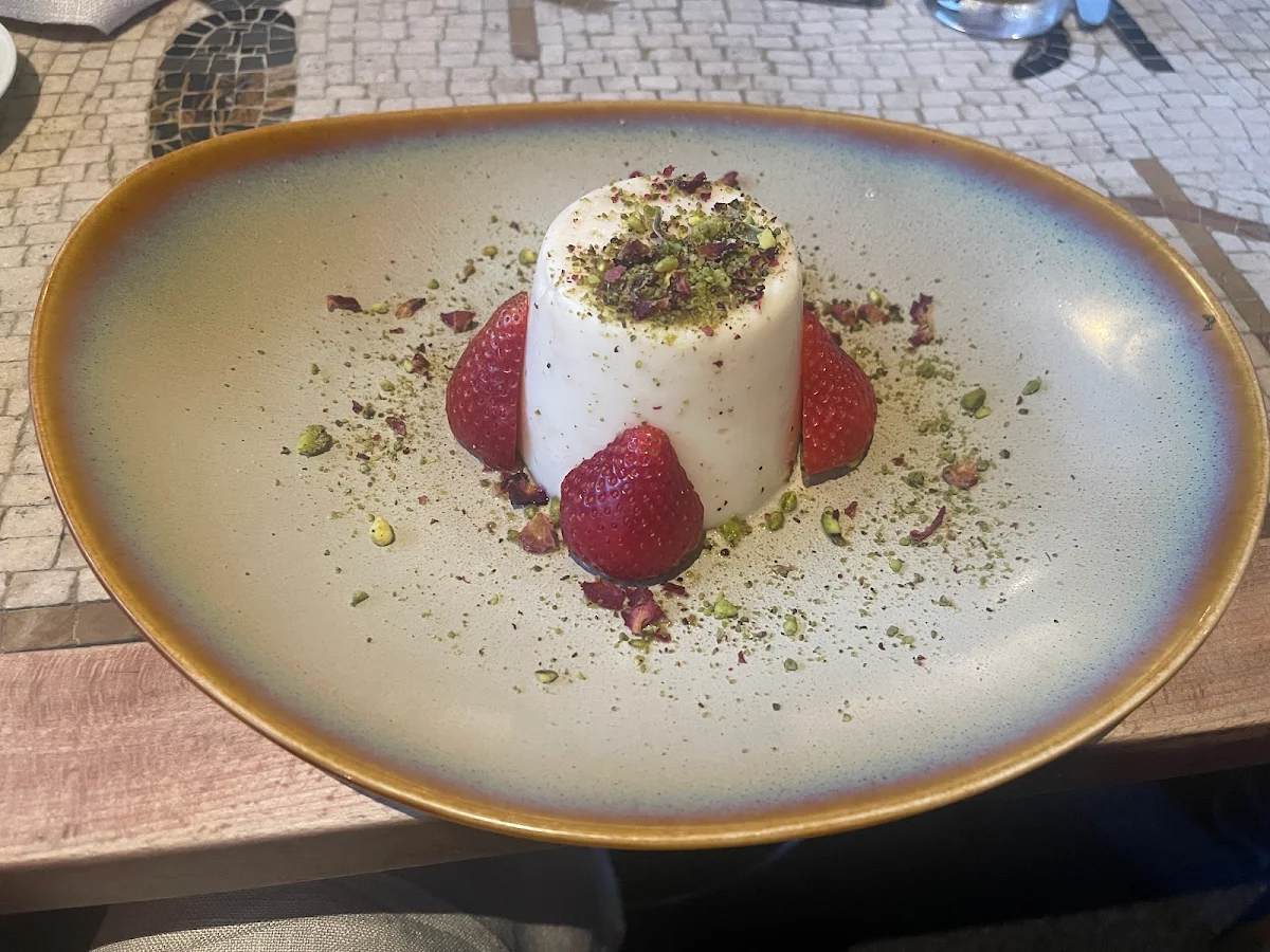 Food & drink, Byblós Melbourne