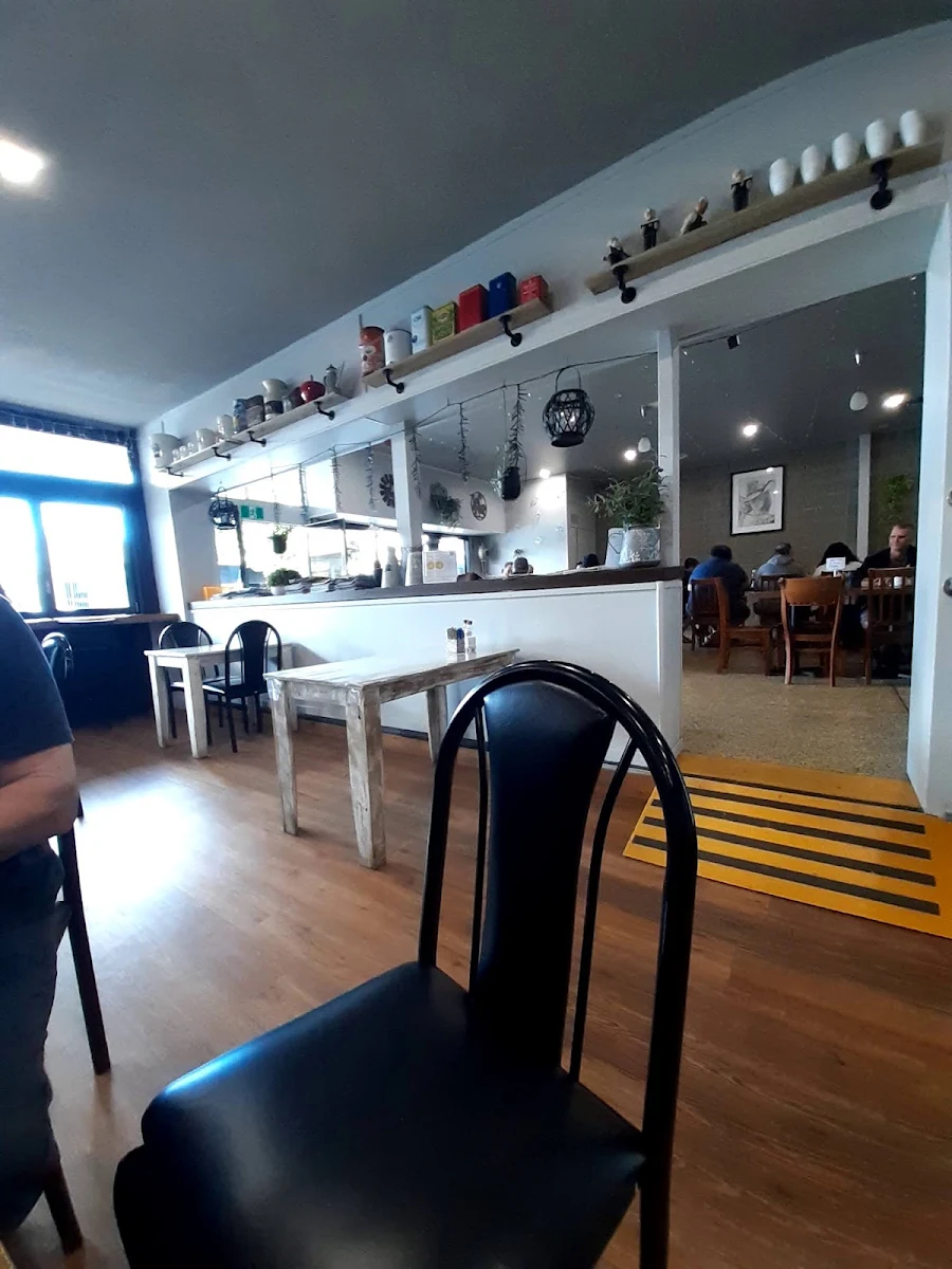 Vibe, Sandie Lee's Kitchen