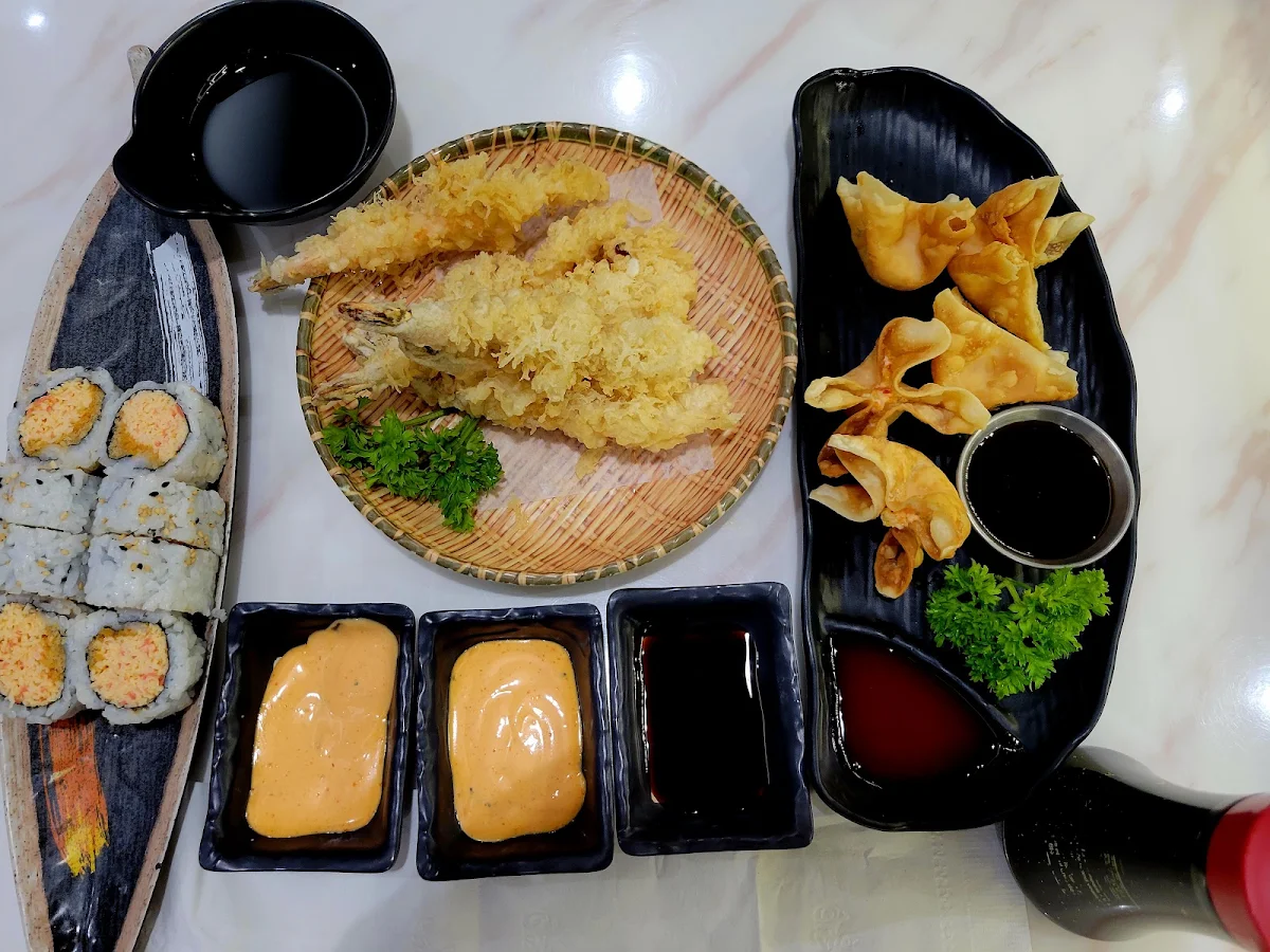 Food & drink, Sushi Island