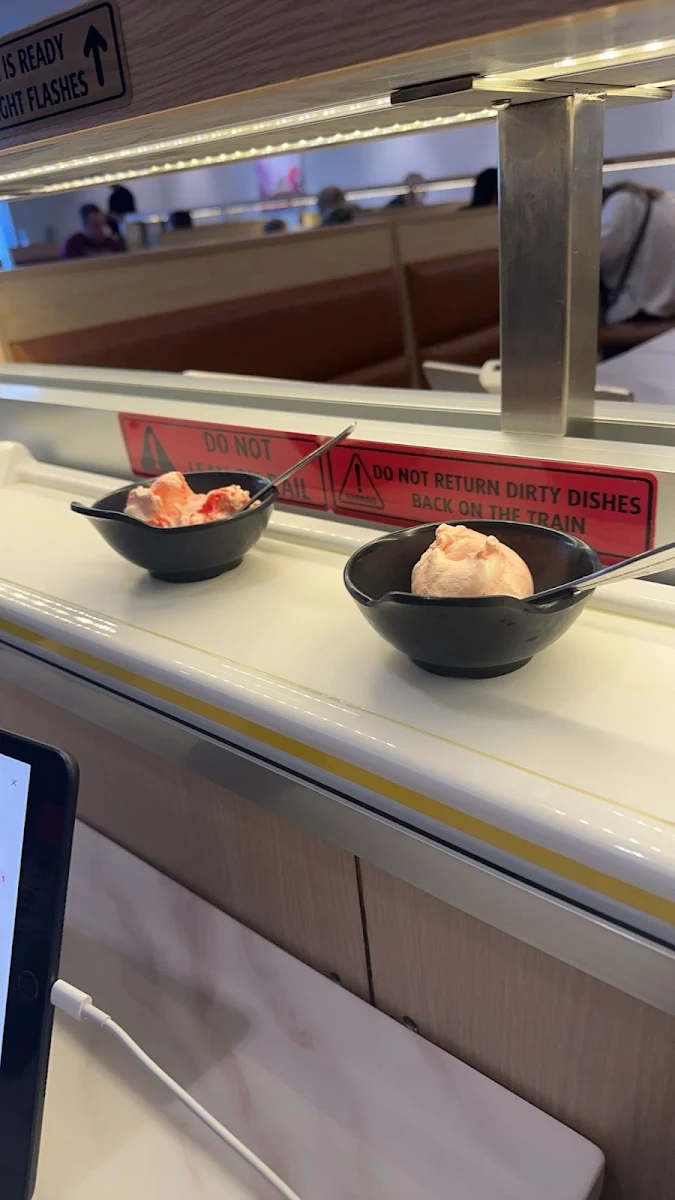 Food & drink, Sushi Island