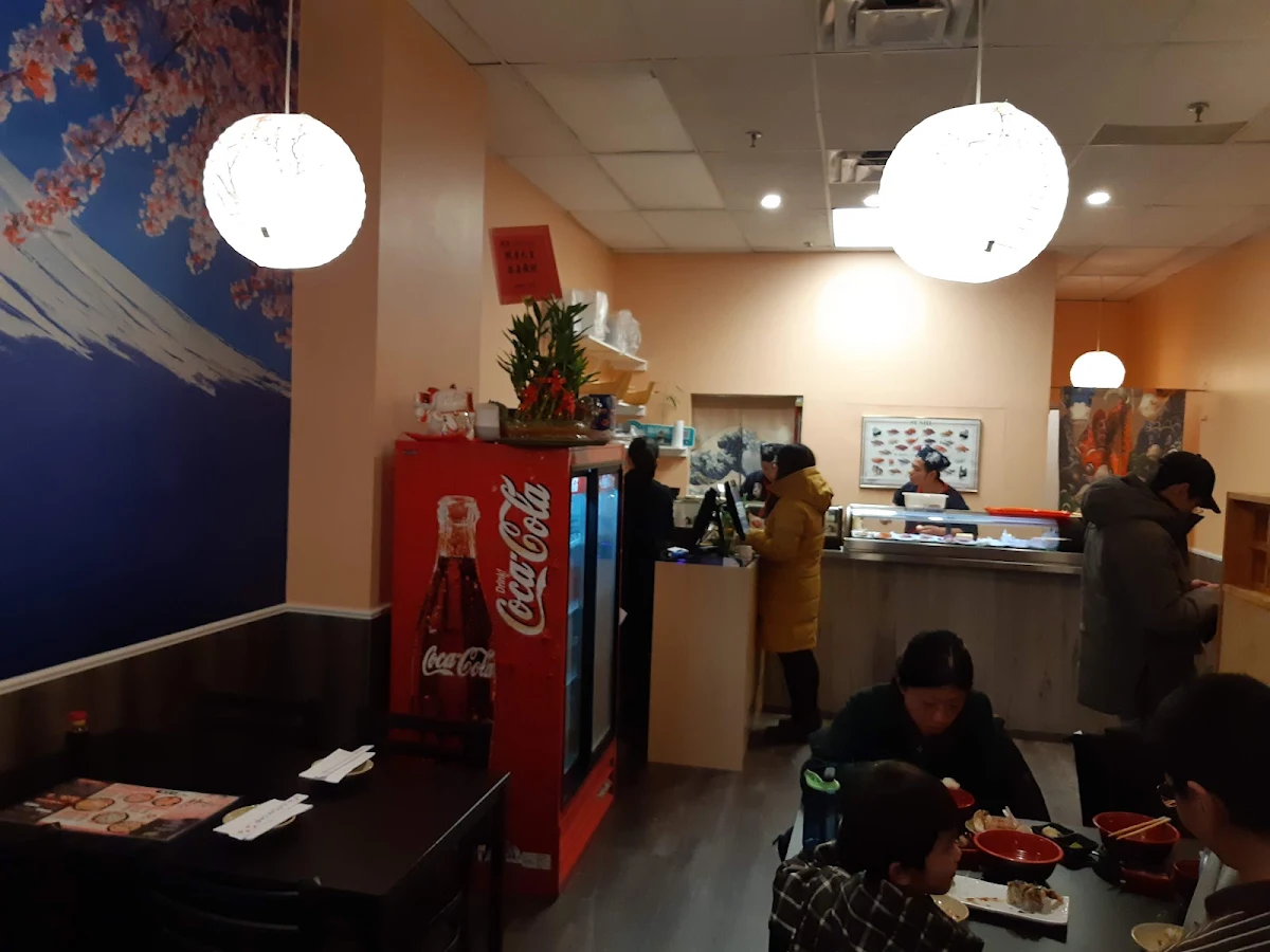 Vibe, Hug Sushi Richmond Hill (Sushi Takeout)
