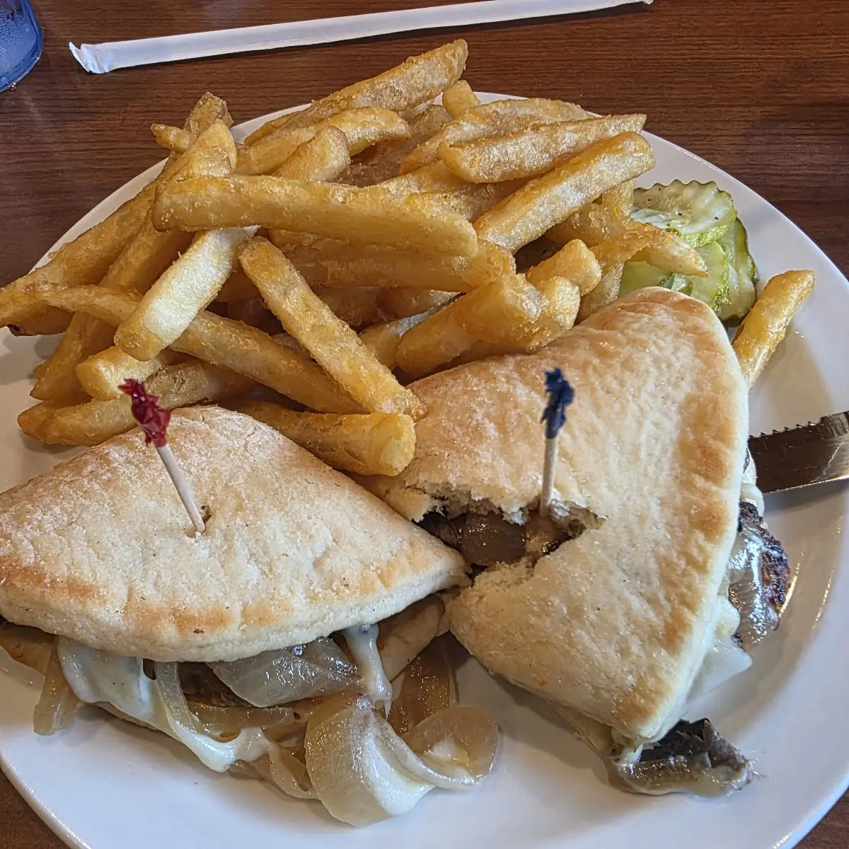 Food & drink, Falls Manor Restaurant