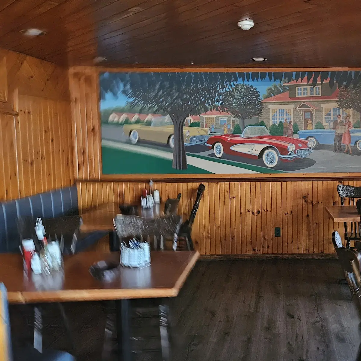 Vibe, Falls Manor Restaurant